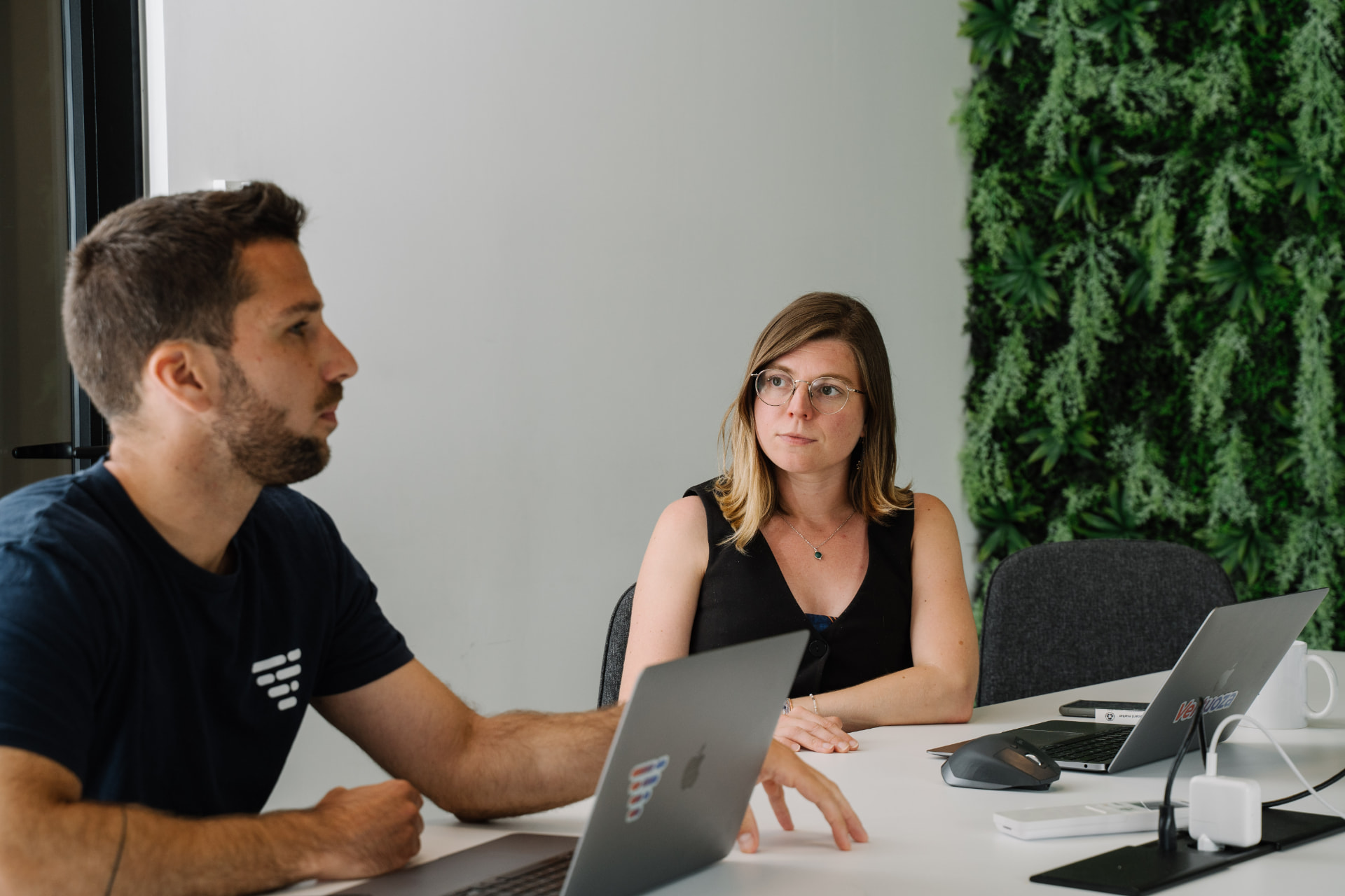 Équipe accompagnement Vertuoza avec un client